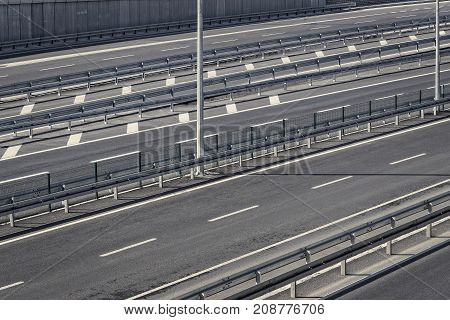 Multiband asphalt track removed from bridge height