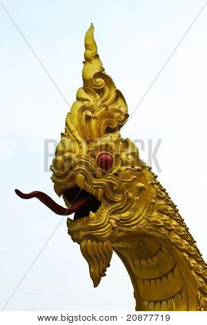 Thai Dragon oder König von Naga-Statue.