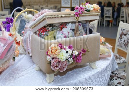 White and with Rose Engagement crate from Azerbaijan
