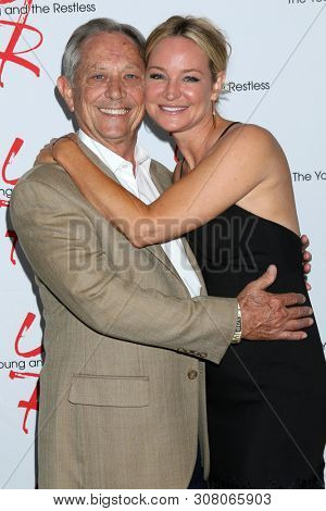 LOS ANGELES - JUN 23:  Jim Case, Sharon Case at the Young and The Restless Fan Club Luncheon at the Marriott Burbank Convention Center on June 23, 2019 in Burbank, CA