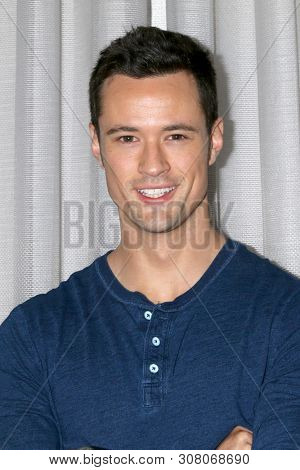 LOS ANGELES - JUN 22:  Matthew Atkinson at the Bold and the Beautiful Fan Club Luncheon at the Marriott Burbank Convention Center on June 22, 2019 in Burbank, CA