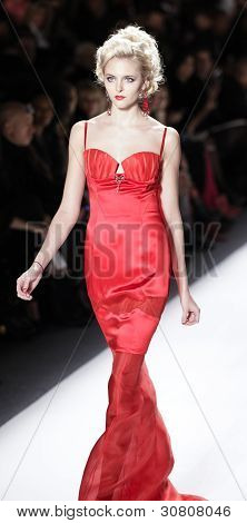 Zang Toi