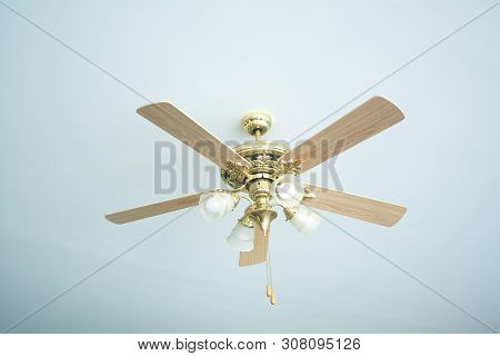 The Retro And Vintage Ceiling Wood Fan