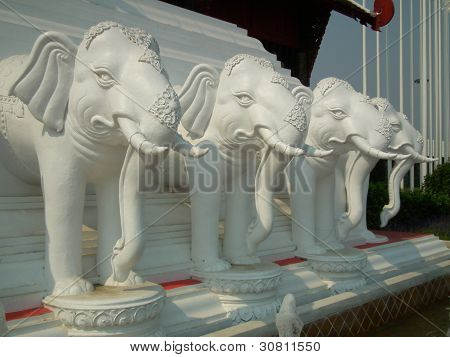 Vit Guardian elefant statyer