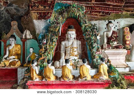 Buddha Statues Inside Of Kaw Ka Thaung Cave, Located Close To Hpa-an, Myanmar