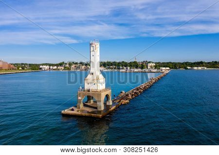 Port Washington Breakwater Light on a summers day