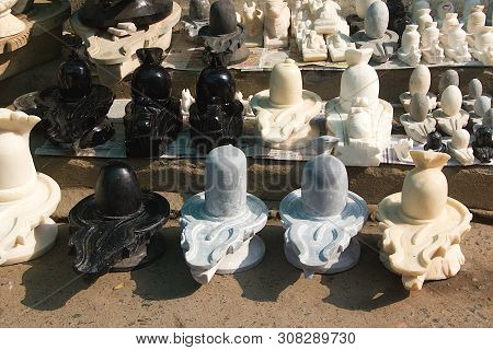 White, Gray And Black Marble Stone Images Of Shivaling At Bedaghat Near Jabalpur, Madhya Pradesh, In