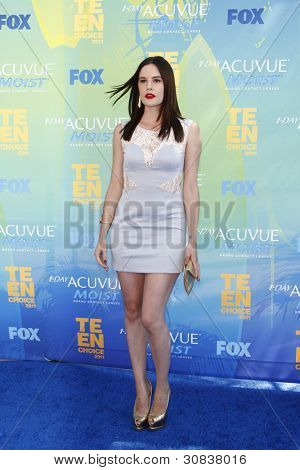 LOS ANGELES - 7 aug: Chelsea Hobbs มาถึงที่ 2011 วัยรุ่นเลือกรางวัลจัดขึ้นที่ Amphitheatr กิบสัน