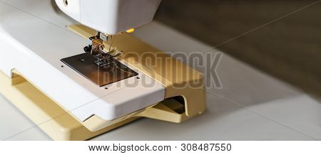 Sewing Machine. Work In The Light Of The Built-in Hardware Lamp. Steel Needle With Looper And Foot C