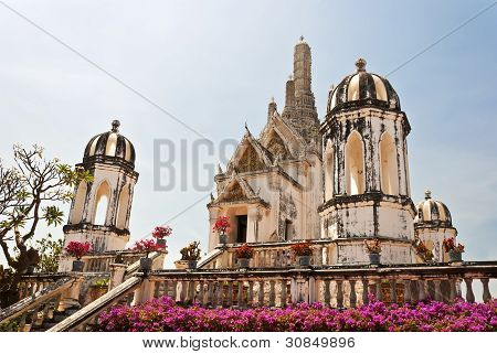 Pagoda nel Wat Phra Kaeo, al parco storico di Phra Nakhon Khiri