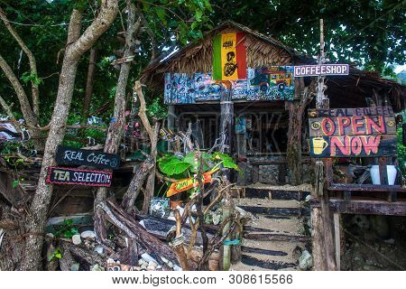 Railay. Thailand - September 5: Bar And Coffee Shop On September 5, 2013 In Railay, Thailand.railay 