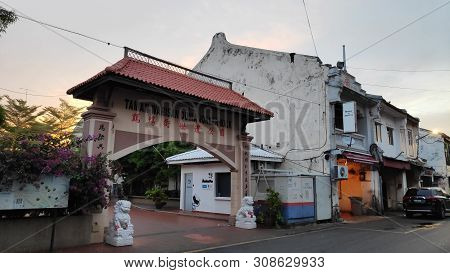 Melaka, Malaysia - 25 Jun, 2019: View Of Jonker Walk World Heritage Park Along Jonker Street, Melaka