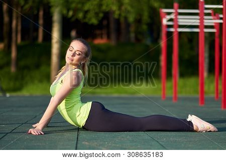 Stretching Danser Or Gymnast Woman Training In Workout Sports Ground