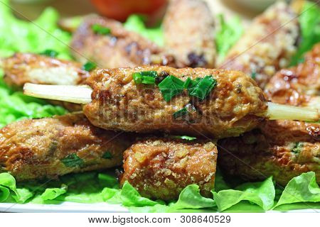 Delicious Grilled Shrimp and Pork Paste with Bread Crumbs
