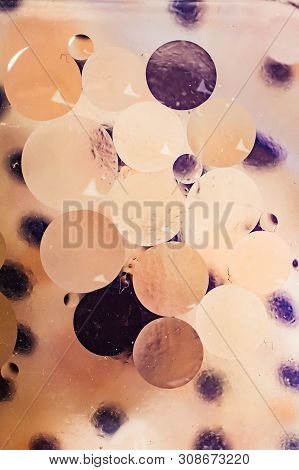 Oil Bubbles Inside Water Base Form Patterns