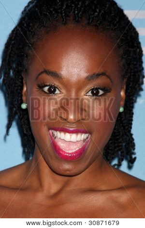 LOS ANGELES - MAR 10: Kristolyn Lloyd ankommer til fed og smuk 25th jubilæumsfest på t