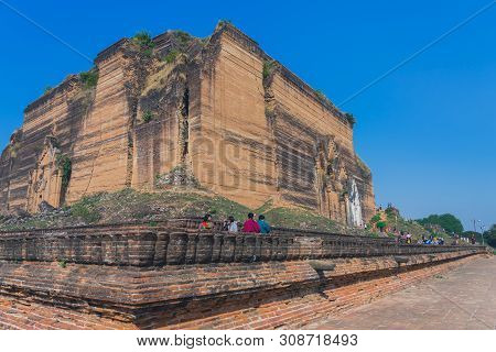 Mingun-myanmar, January 20, 2019 : Unidentified Tourists Come To Visit And Take Photographys At The