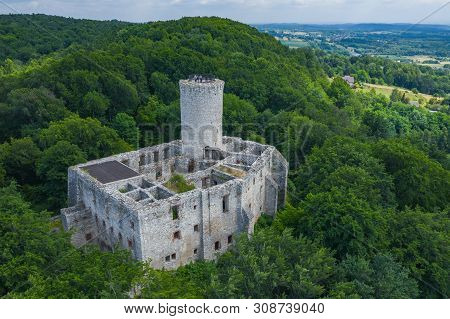 Babice, Poland - June 28, 2019: Aerial View Of Lipowiec Castle.. Historic Castle Lipowiec And Antiqu