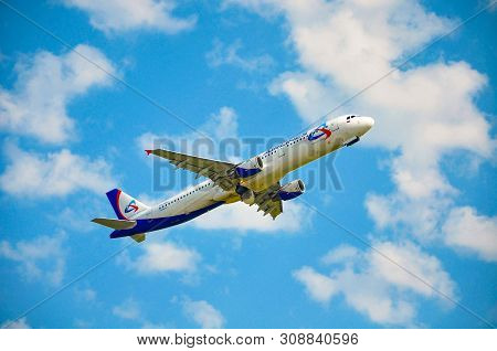 Sochi, Russia - October 8, 2018- Aircraft Airbus A321-211 Vq-bkh Of Ural Airlines