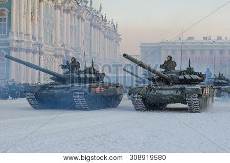 Saint Petersburg, Russia - January 24, 2019: A Column Of T-72b3 Tanks At The Winter Palace. Fragment