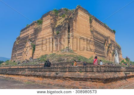 Mingun-myanmar, January 20, 2019 : Unidentified Tourists Come To Visit And Take Photographys At The
