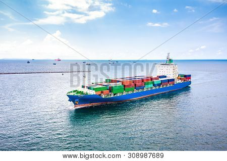Shipping Loading Cars Containers Business Transactions Open Sea Asian Pacific Import And Export Logi