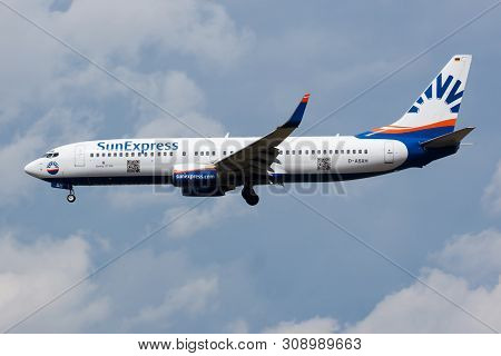 Sunexpress Boeing 737-800 D-asxh Passenger Plane Landing At Frankfurt Airport