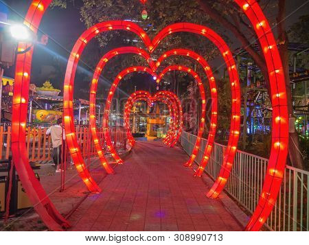 Shantou/china-30 March 2018:unacquainted Chinese People Or Tourist Walking In 