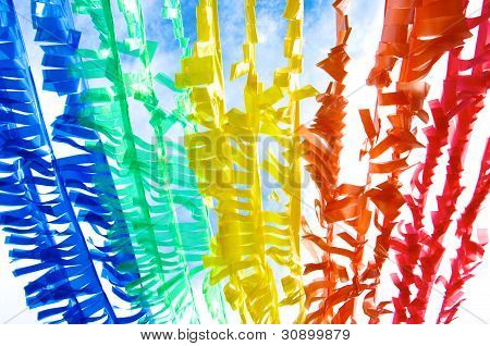 แถบพลาสติกสีสันสวยงาม