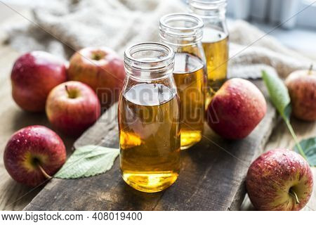 Fresh Apple Juice Close Up Shot High Quality
