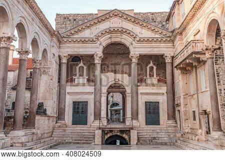 Split, Croatia - Aug 15, 2020: Empty Square At Diocletian Palace In Early Morning Sunrise