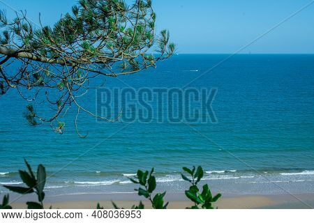Beautiful Place In Sea Side Ocean View And Sky.uk