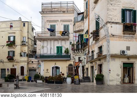 Gravina In Puglia, Italy -september 19, 2019: The Historic Center Of A Gravina In Puglia. A Charming