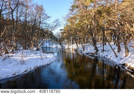 The Piasnca River During Winter In Northern Poland. Debki, Poland