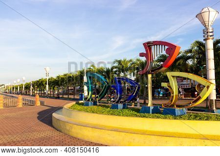 Puerto Princesa, Palawan, Philippines - September 26, 2018: Art Object Of Fishes In The Baywalk At P