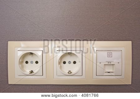 Dystrybutor Box