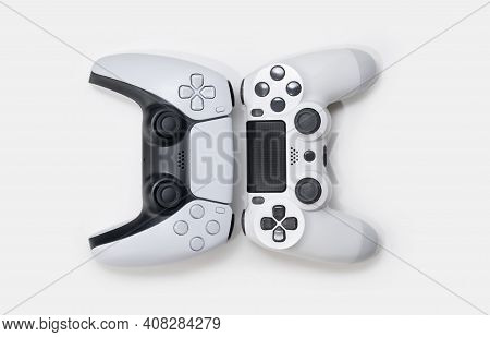 Next Gen And Old Gen Game Controllers