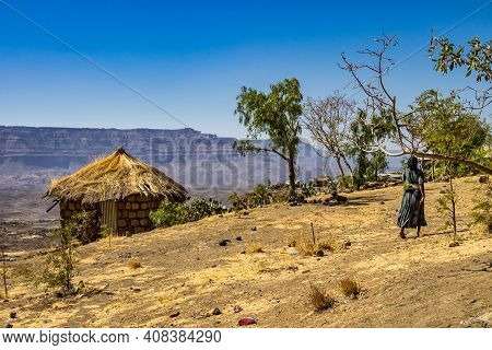 Lalibela, Ethiopia - Feb 14, 2020: Ethiopian People At The Famous Monastery Neakuto Leab Near Lalibe