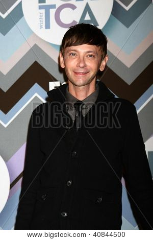 พาซาดีนา CA - 8 jan: DJ Qualls เน้น FOX TV 2013 TCA หนาวข่าวทัวร์ที่แลงแฮมฮันติงตัน