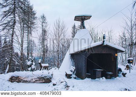 Winter In Harz Mountains National Park, Germany. Hut At Eselsplatz Near Osterode Am Harz. Moody Snow