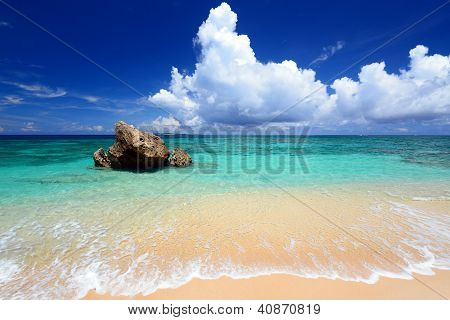Nádherná pláž v Okinawa