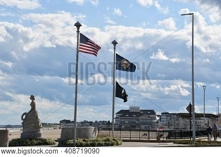 Hampton, Nh - Oct 3: Waterfront At Hampton Beach State Park In Hampton, New Hampshire, As Seen On Oc