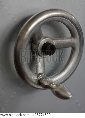 Hand Wheel For Controlling The Fuction Of Machinery In An Indusry