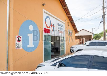 Capitólio - Mg, Brazil - December 08, 2020: Cat, Tourist Support Center Of The City And Capitart Han