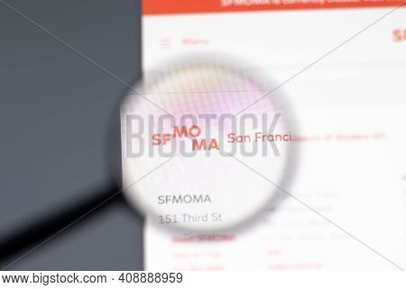 New York, Usa - 15 February 2021: The San Francisco Museum Of Modern Art Website In Browser With Com