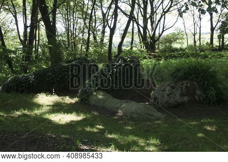 Saint Austell (england), Uk - August 19, 2015: A Statue In The Lost Gardens Of Heligan, Cornwall, En