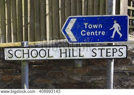 Fowey (england), Uk - August 19, 2015: Town Centre Sign, Fowey, Cornwall, England, United Kingdom.