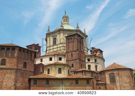 San Lorenzo kirken, Milan