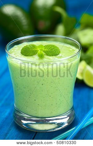 Avocado and Spinach Smoothie