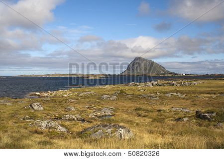 Hoven Mountain, Gimsoya, Lofoten Islands, Norway, Scandinavia